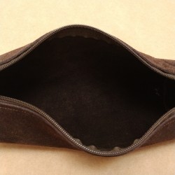 Trousse Ronde en Cuir retourné