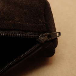 Trousse Ronde en Cuir retourné