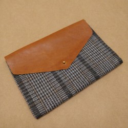 Trousse en Laine et Cuir