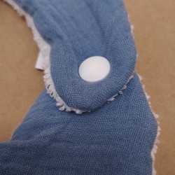 Bavoirs à bouton - Petits