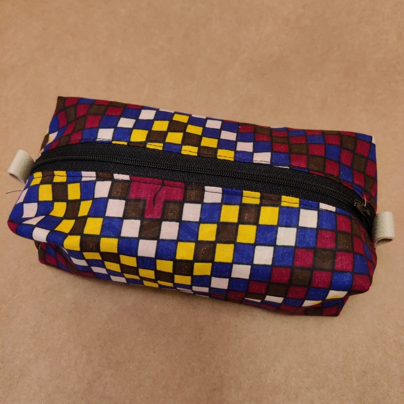 Trousse à Stylos en Wax - Carreaux rouge bleu jaune